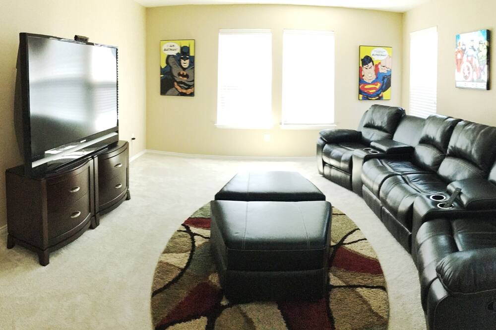 Photo of Bedroom in Del Valle