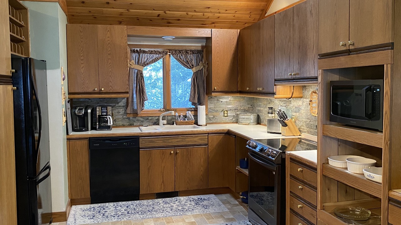 Photo of Kitchen in Middlebury Center