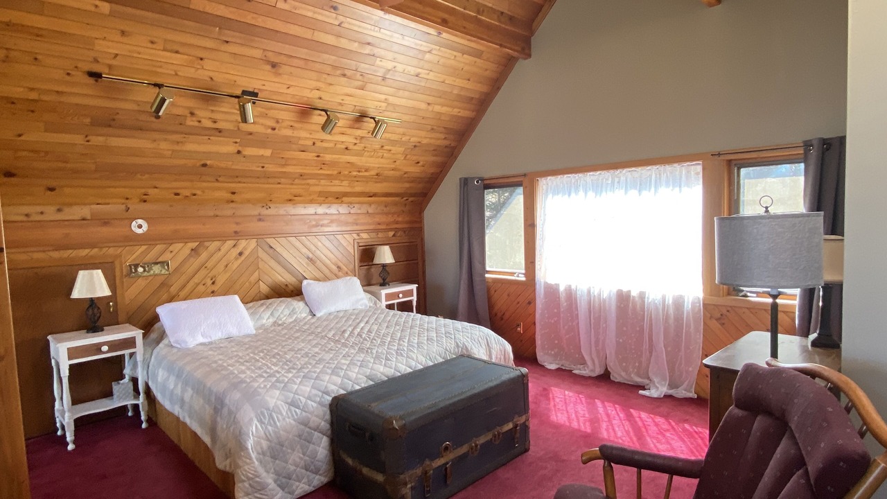 Photo of Bedroom in Middlebury Center