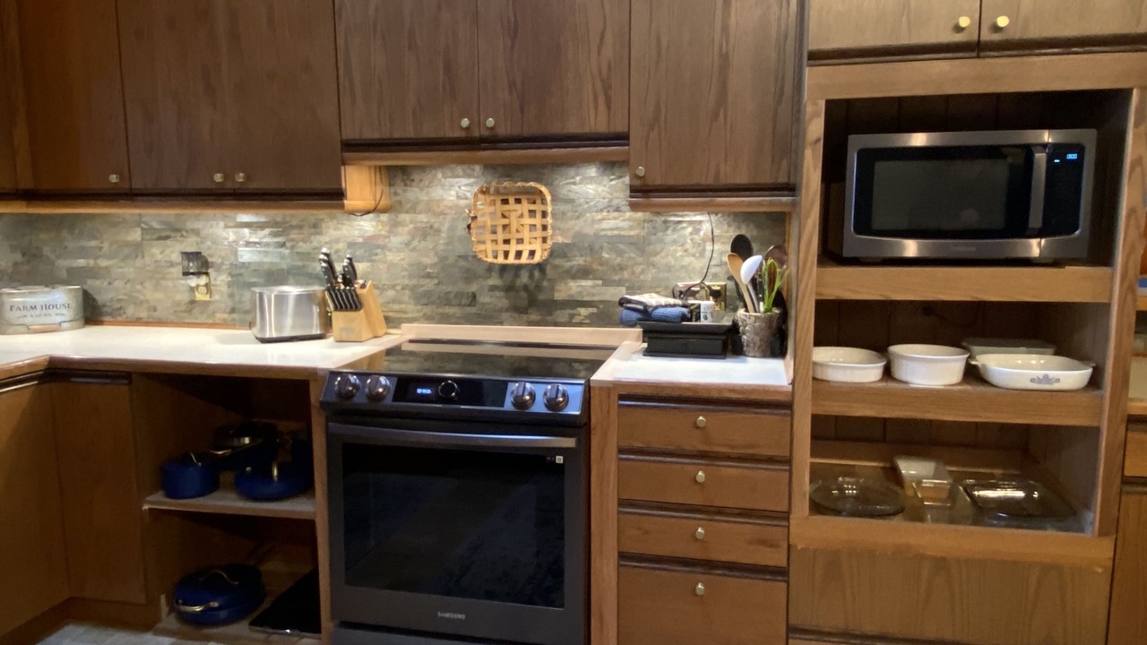 Photo of Kitchen in Middlebury Center