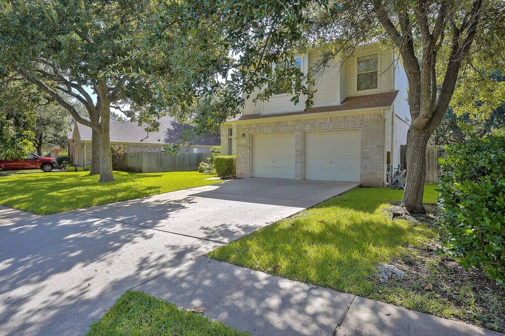 Photo of Outdoor in McNeil