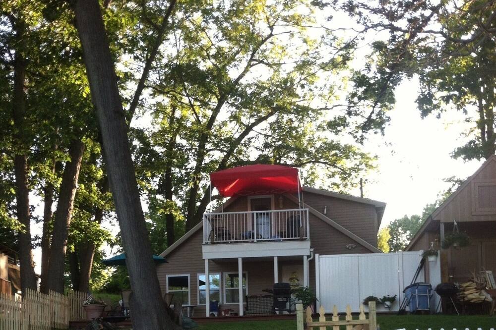 Photo of Outdoor in Barnes Lake-Millers Lake