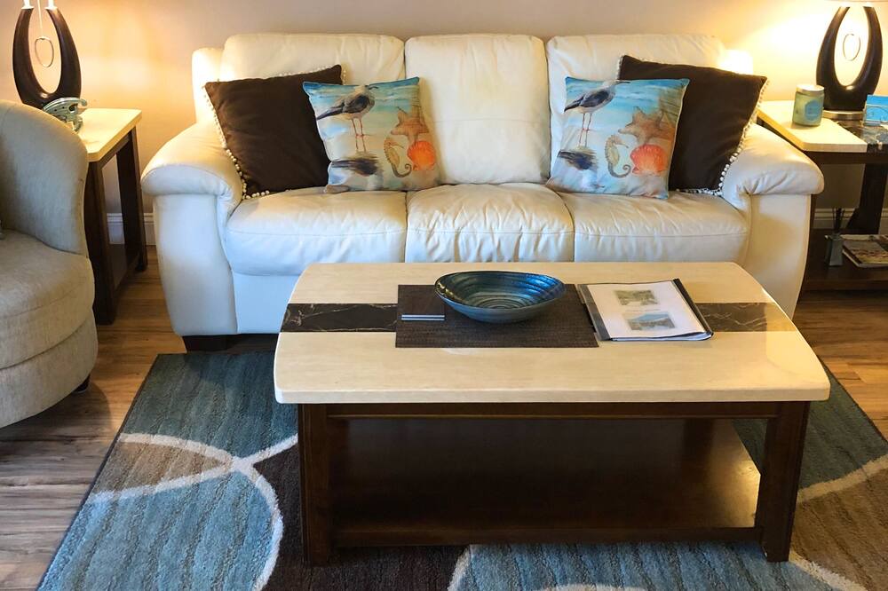 Photo of Livingroom in Clearwater