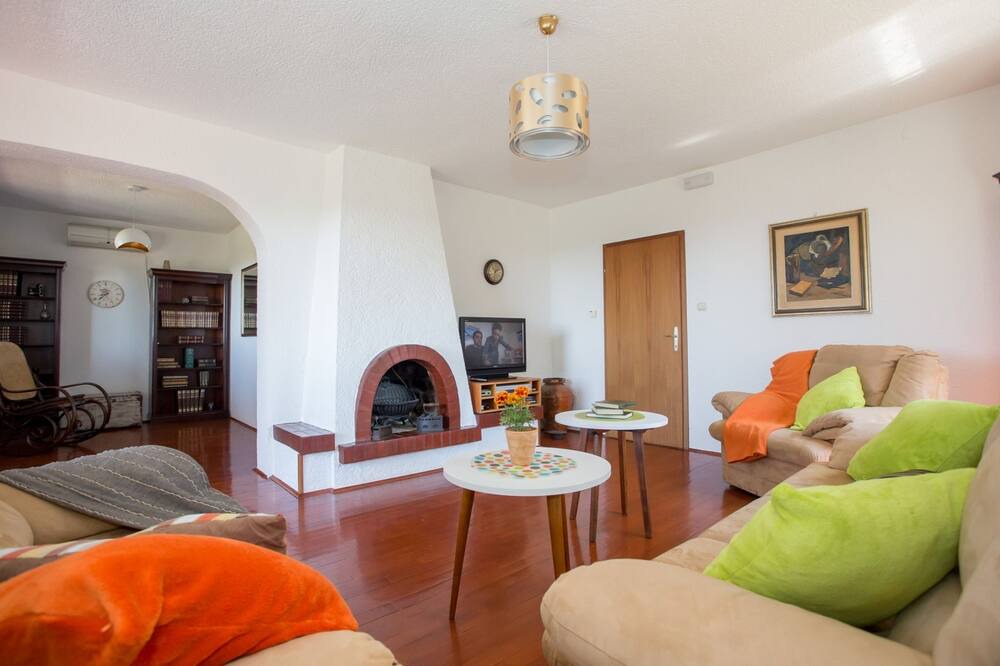 Photo of Livingroom in Kukci
