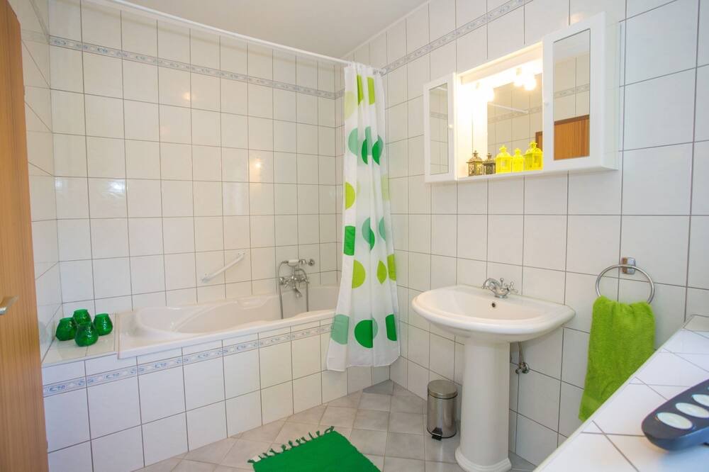 Photo of Bathroom in Kukci