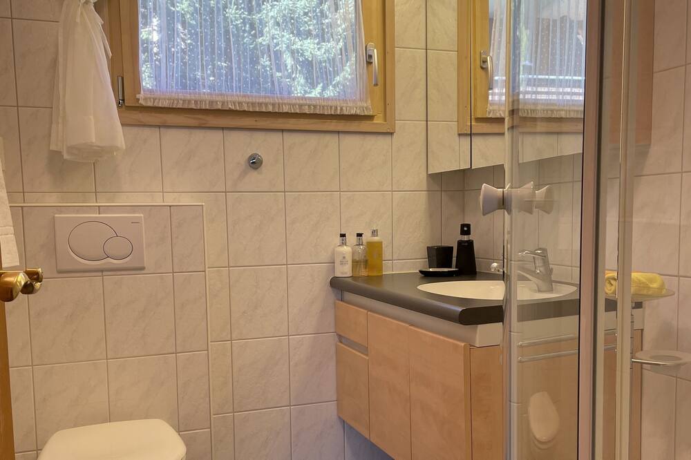 Photo of Bathroom in Murren