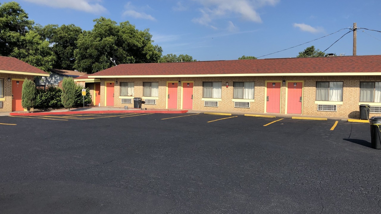 Photo of Outdoor in De Leon