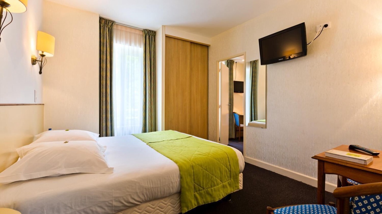 Photo of Bedroom in Saint-Nectaire