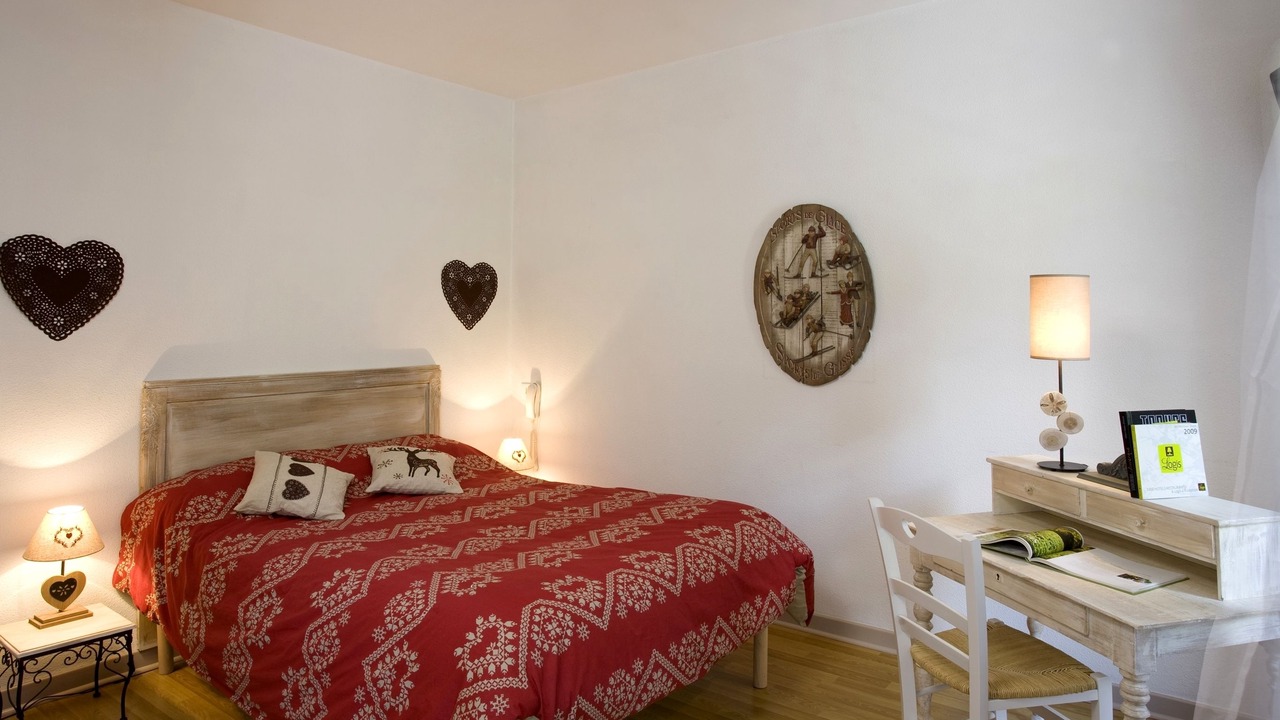 Photo of Bedroom in Grandeyrolles