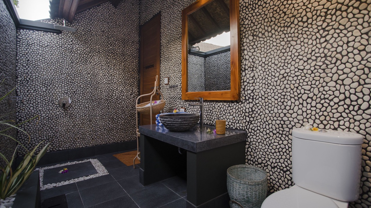 Photo of Bathroom in Mushroom Bay