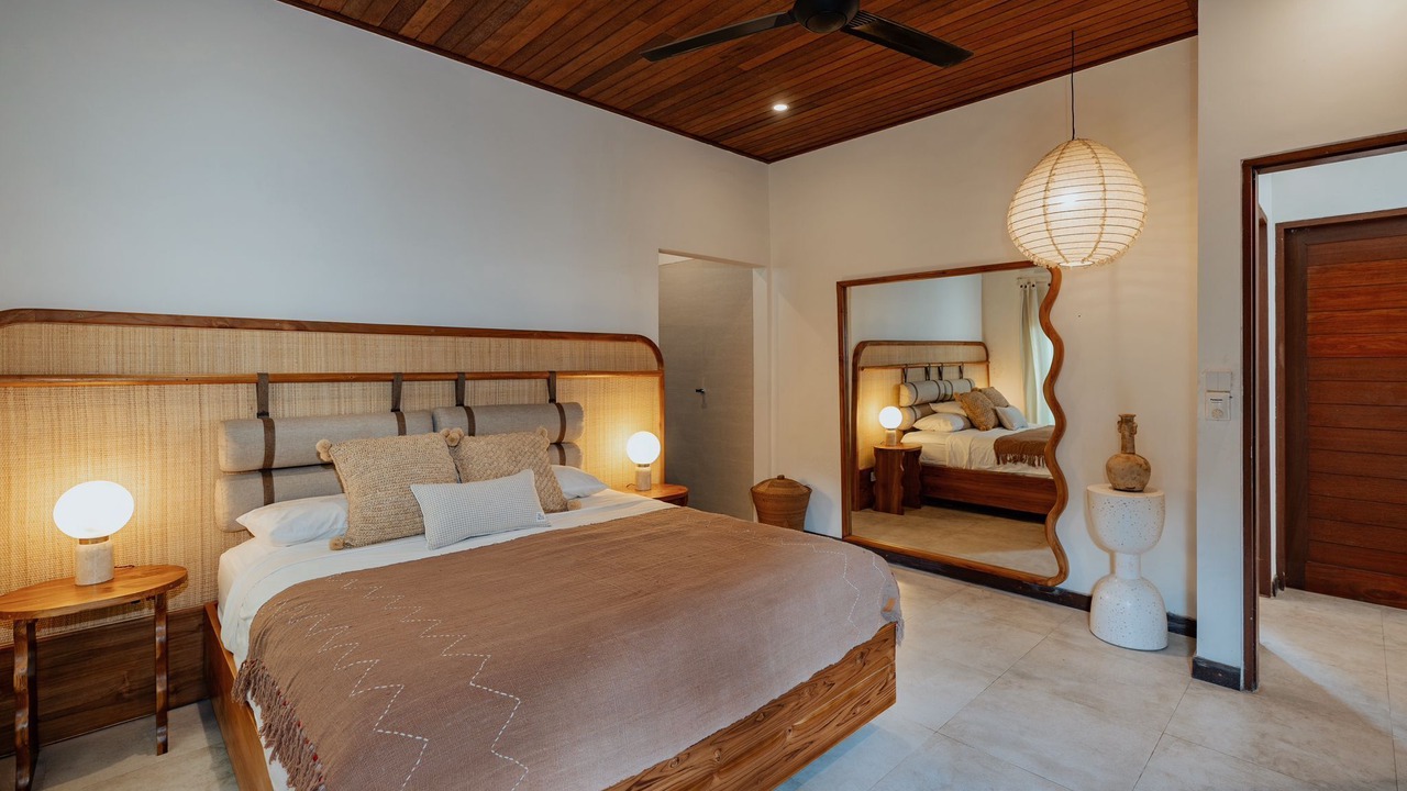 Photo of Bedroom in Mushroom Bay