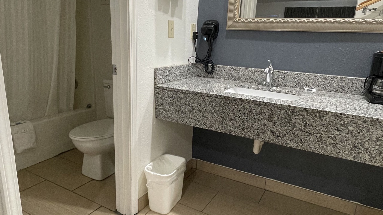Photo of Bathroom in Sallisaw