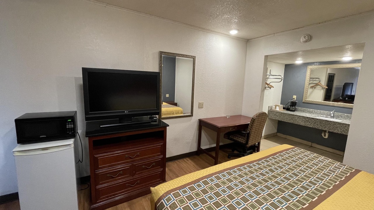 Photo of Bedroom in Sallisaw