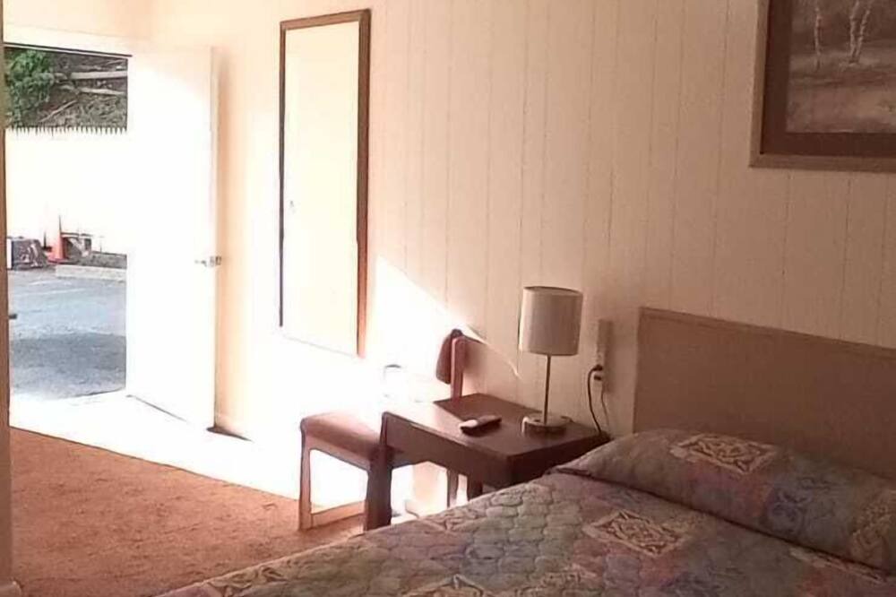 Photo of Bedroom in Liberty