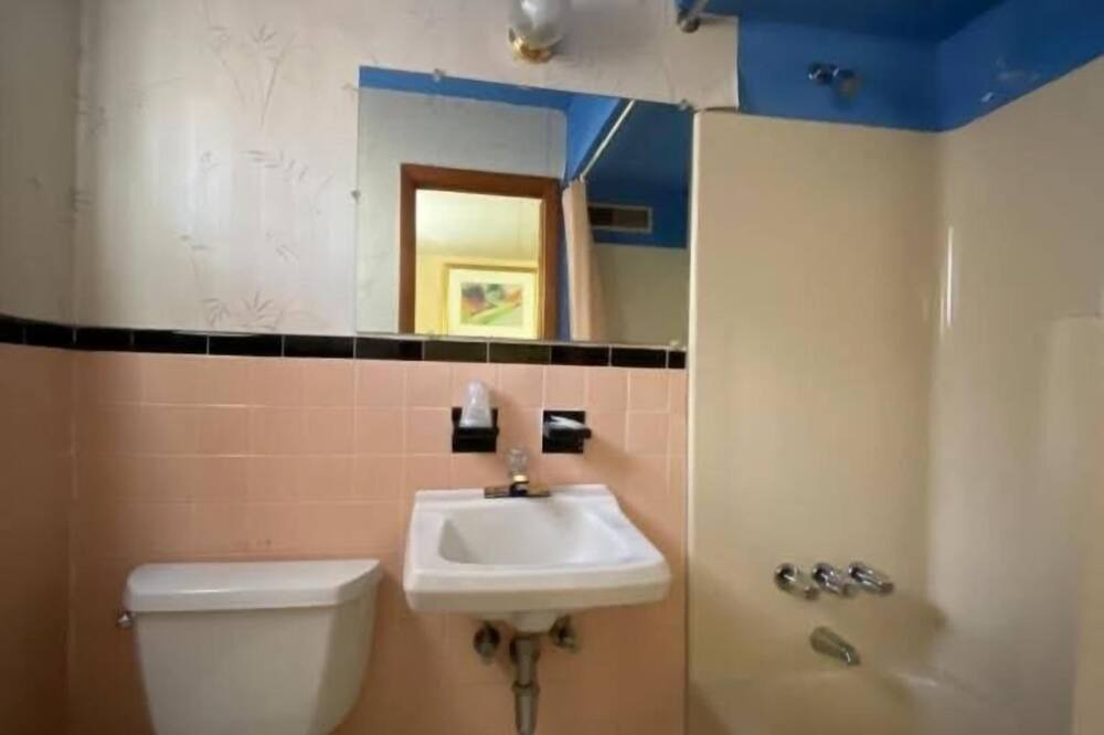 Photo of Bathroom in Liberty