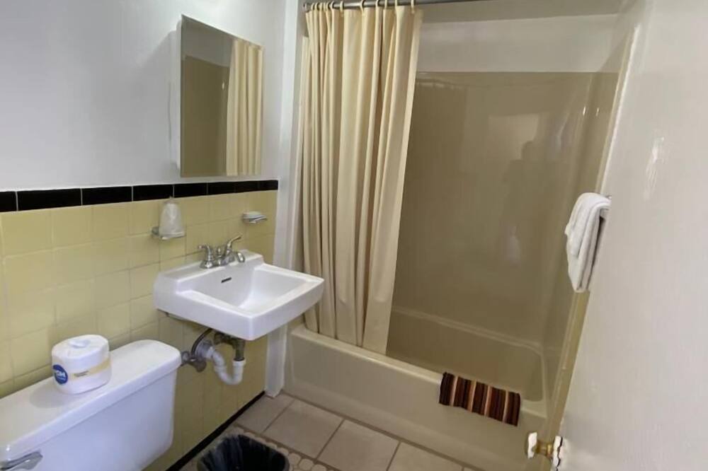 Photo of Bathroom in Liberty