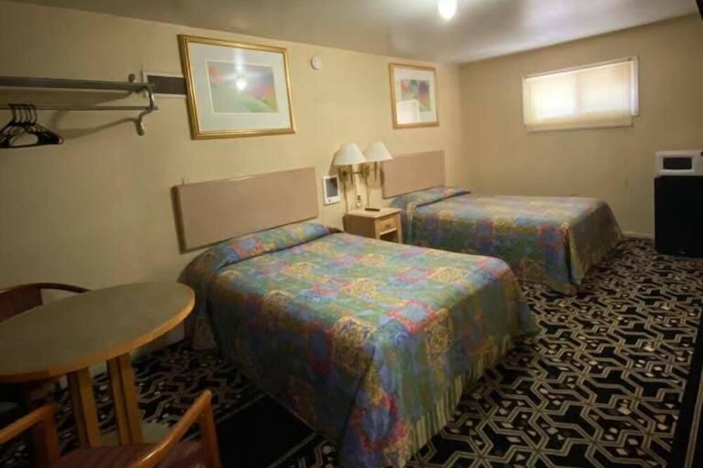Photo of Bedroom in Liberty