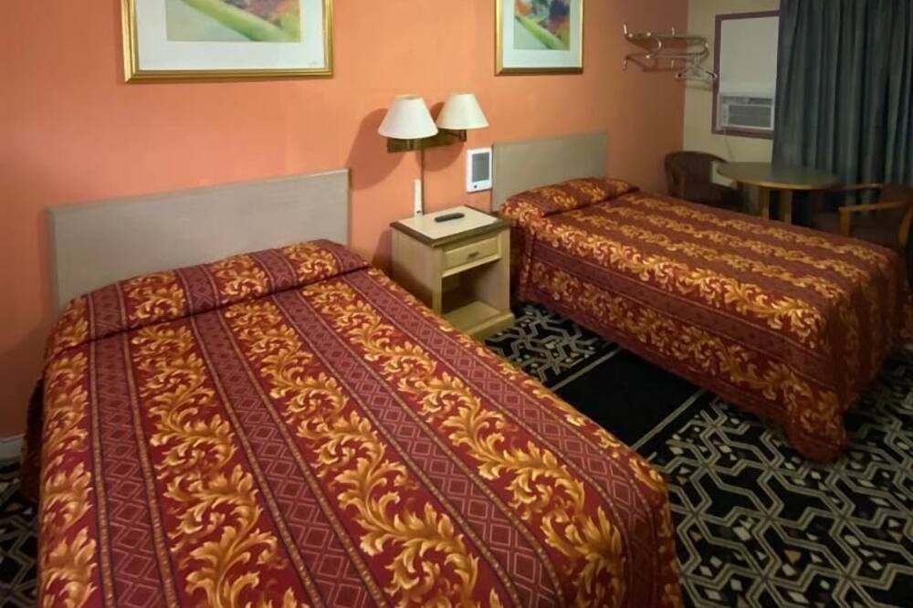 Photo of Bedroom in Liberty