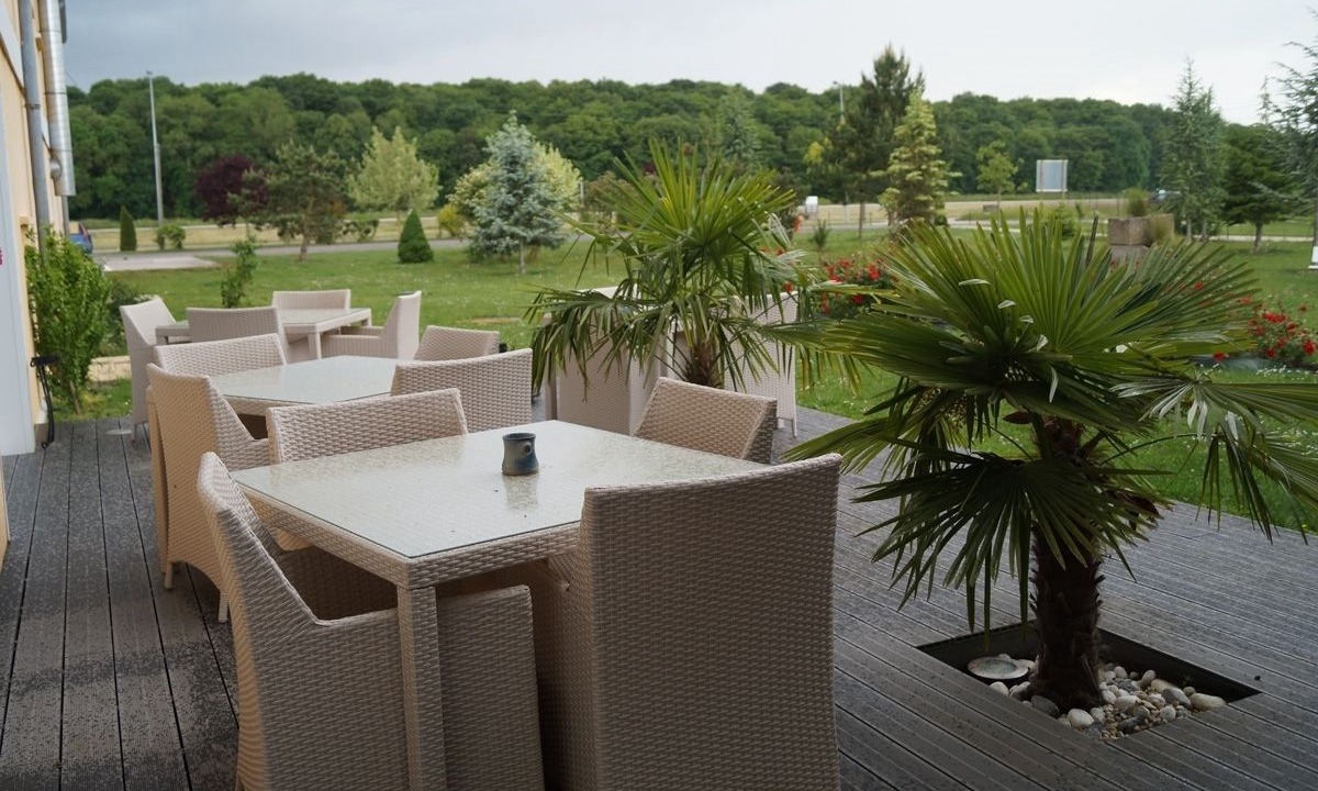 Photo of Patio Balcony in Saint-Leger-sous-Brienne