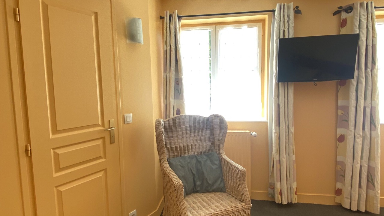 Photo of Bedroom in Enclos