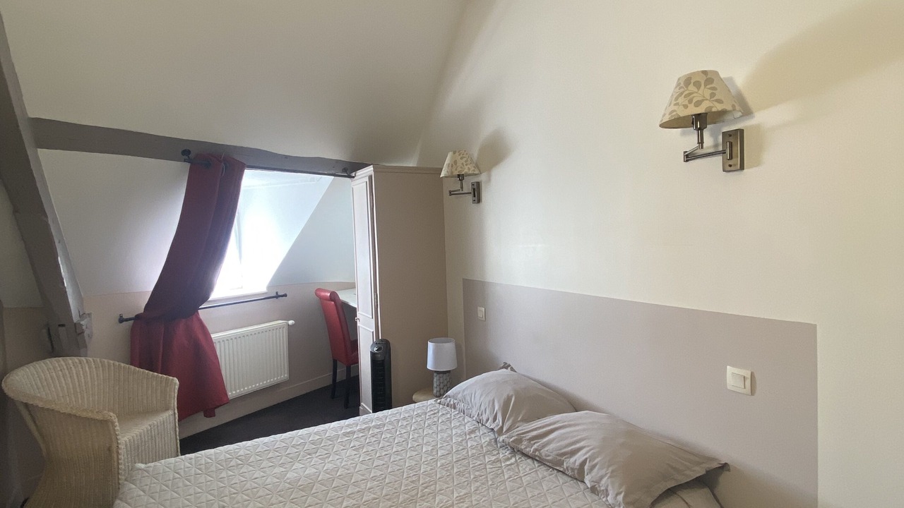 Photo of Bedroom in Enclos