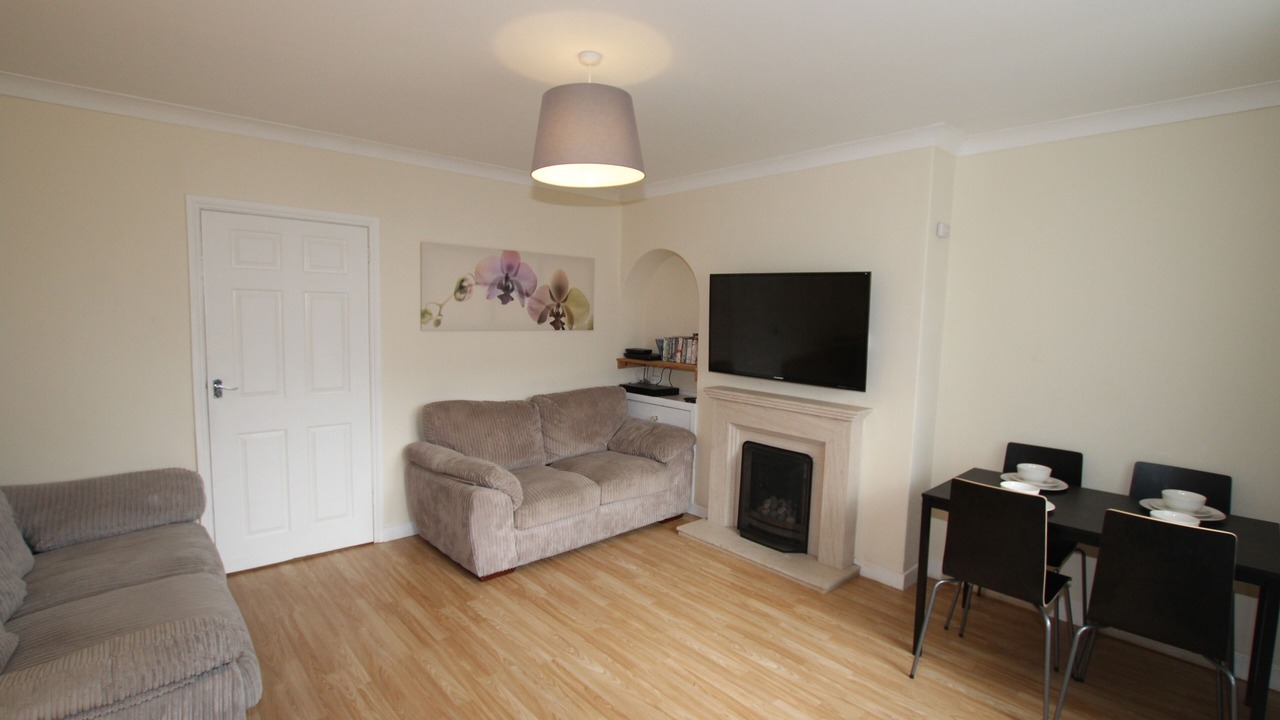 Photo of Others in Shotts