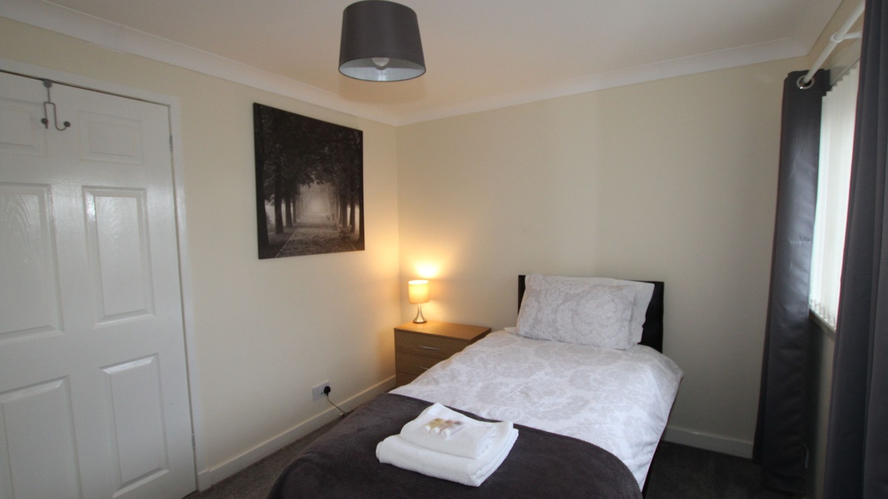 Photo of Others in Shotts