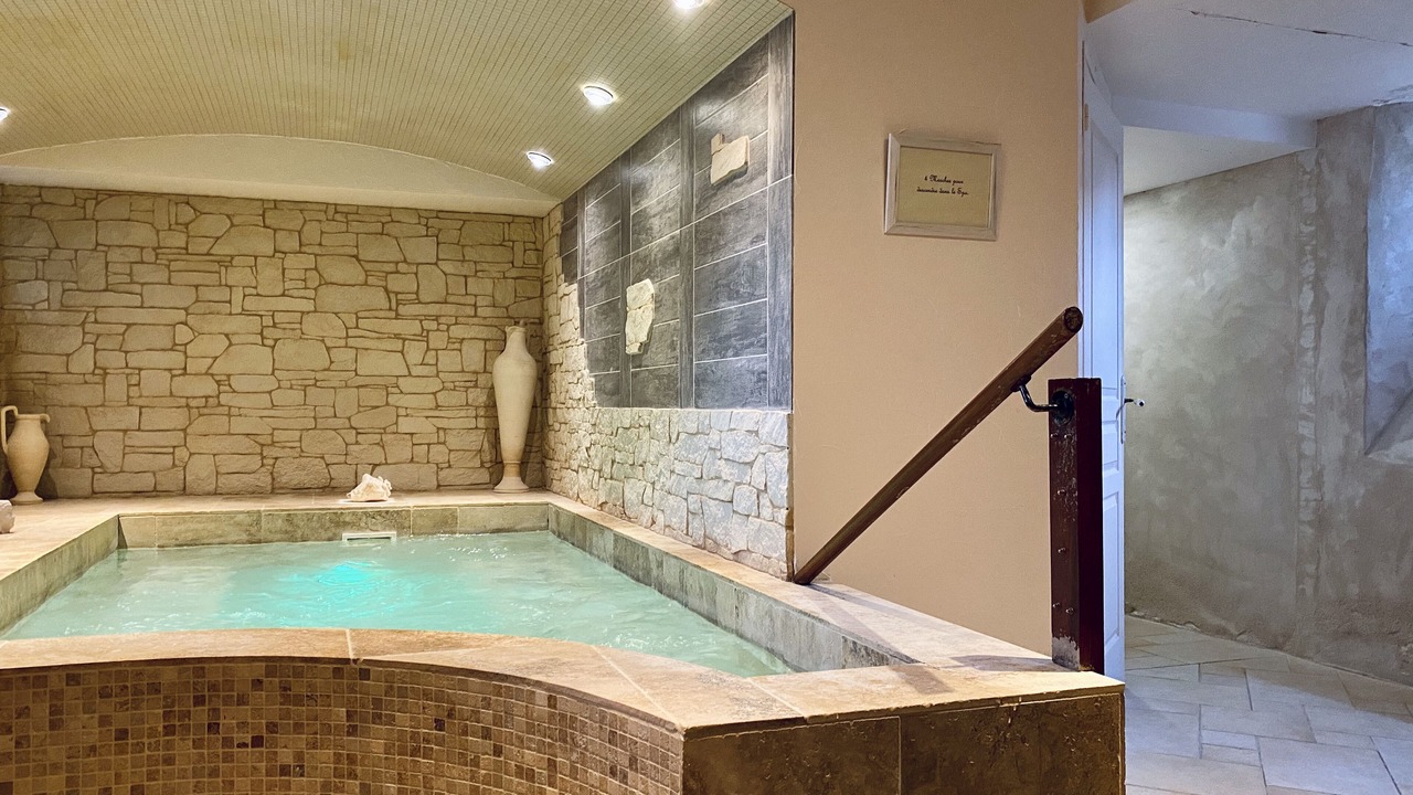 Photo of Others in Hebecrevon