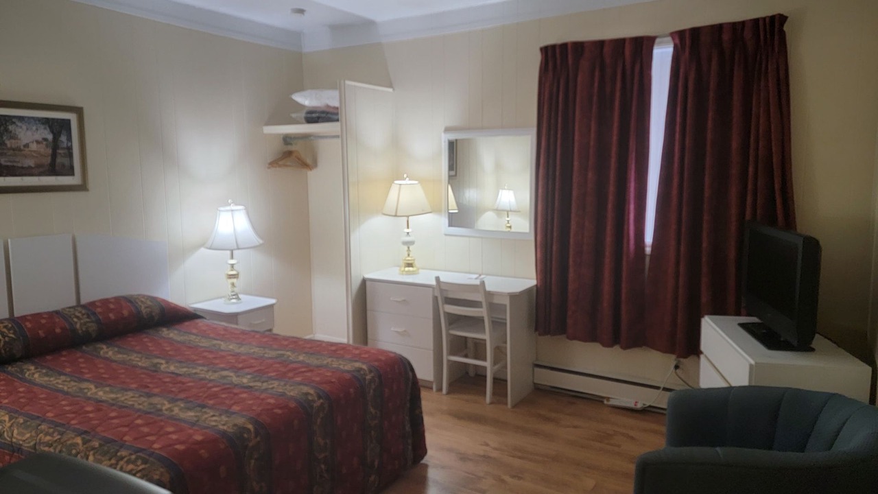 Photo of Bedroom in Havre-St. Pierre