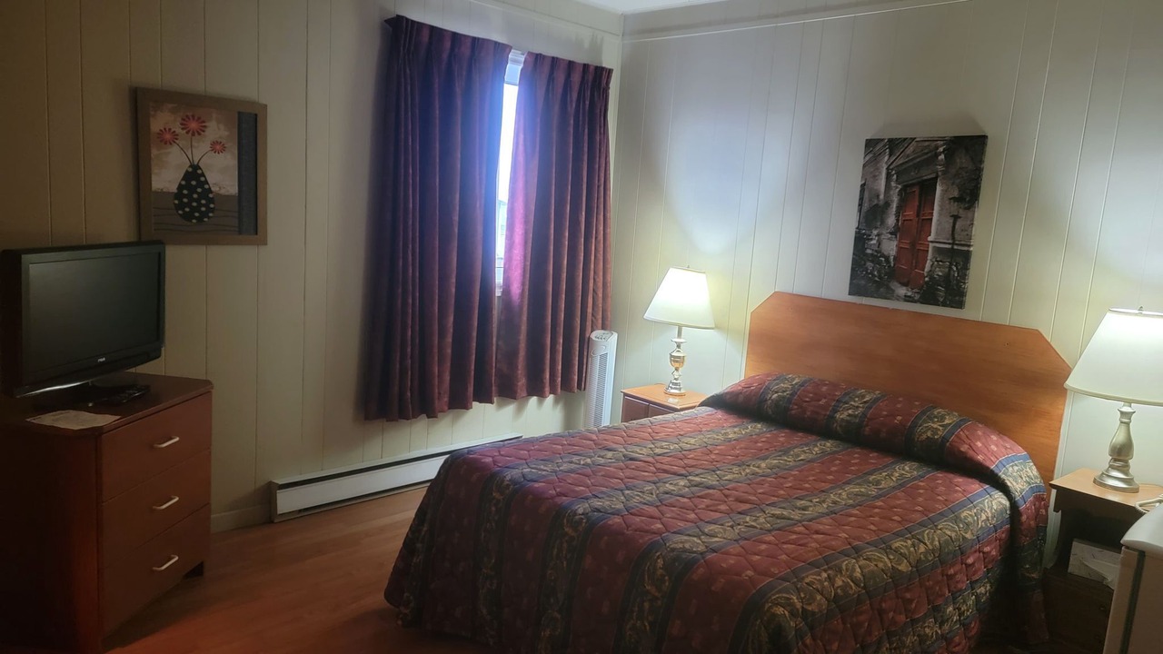 Photo of Bedroom in Havre-St. Pierre