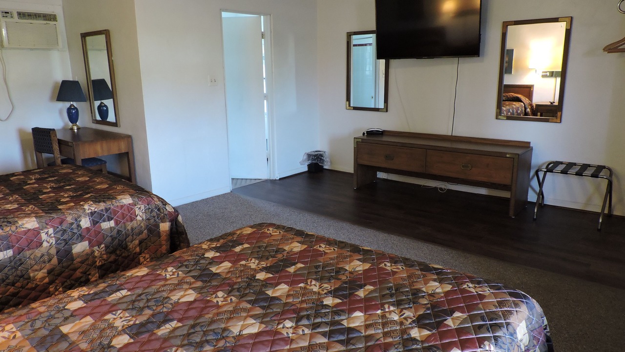 Photo of Bedroom in New Paris