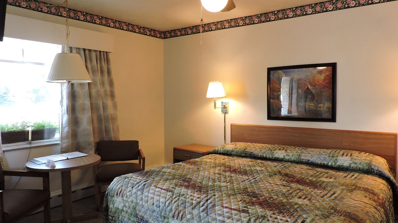 Photo of Bedroom in New Paris