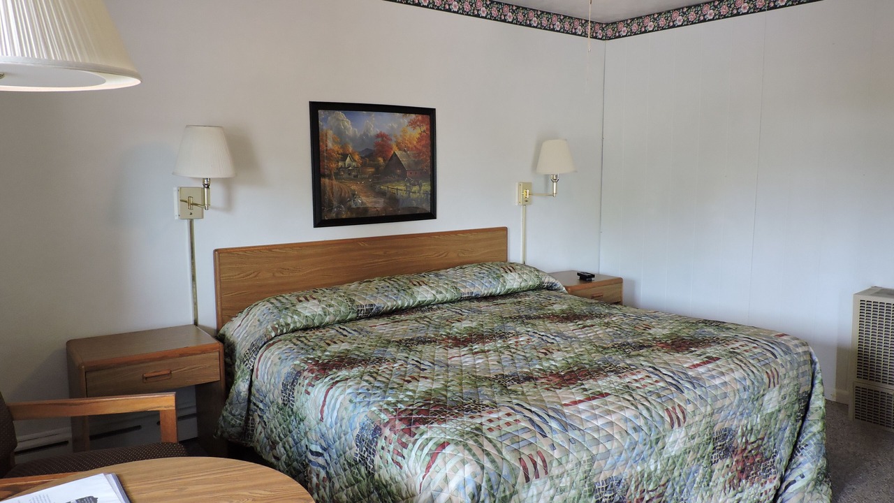 Photo of Bedroom in New Paris