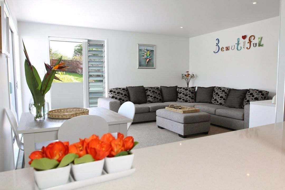 Photo of Others in Russell