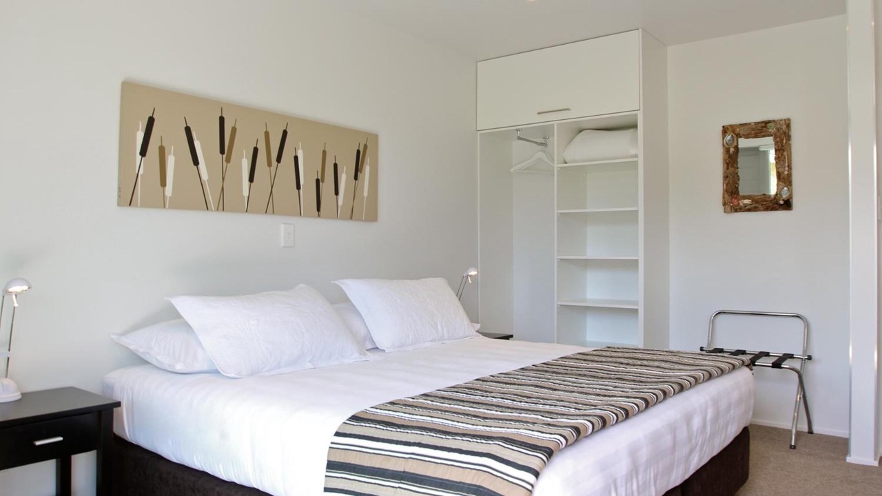 Photo of Bedroom in Russell