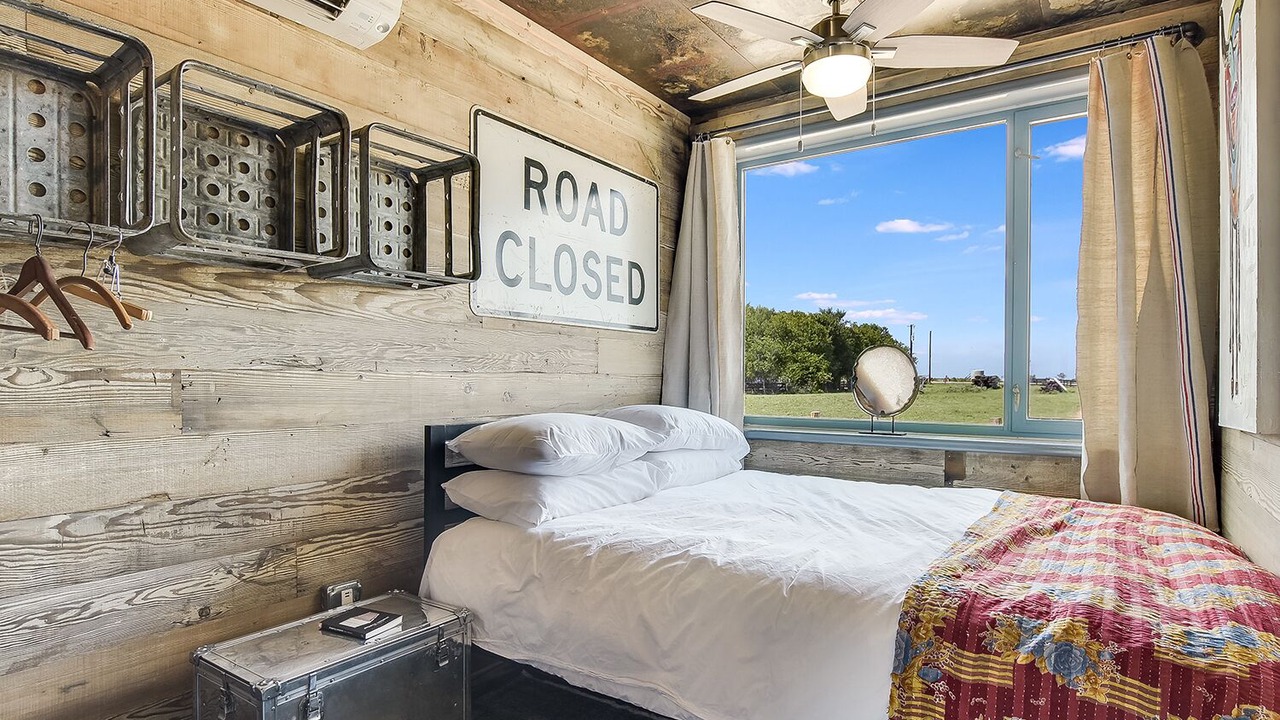 Photo of Bedroom in Round Top
