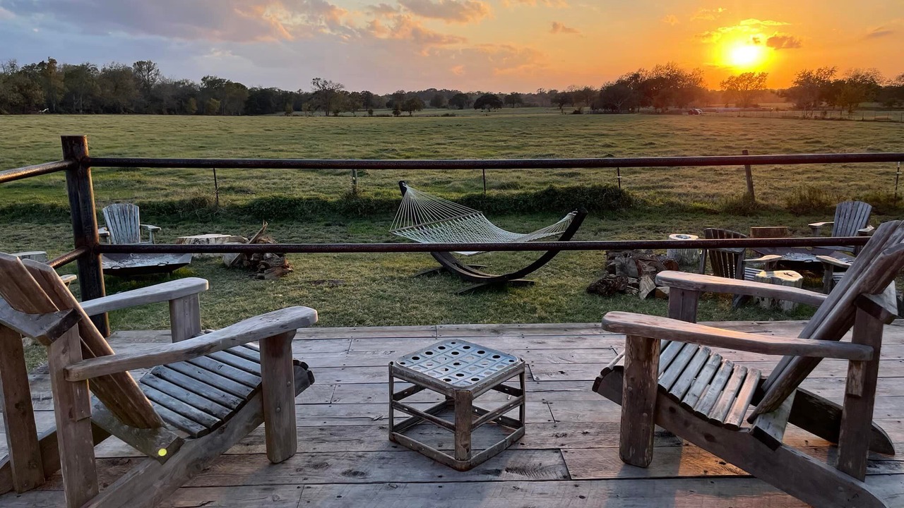 Photo of Patio Balcony in Round Top