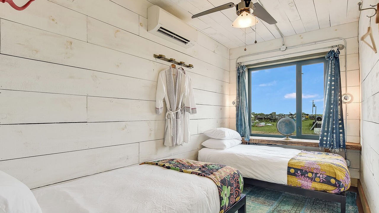 Photo of Bedroom in Round Top