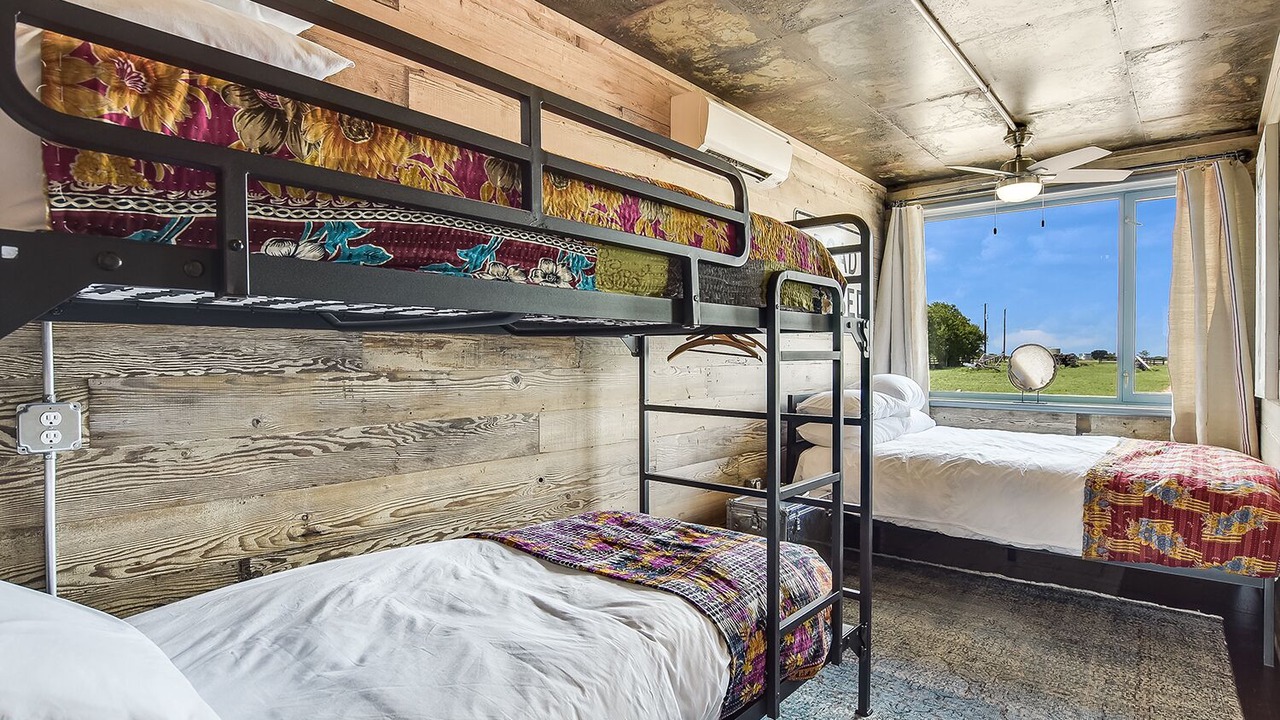 Photo of Bedroom in Round Top
