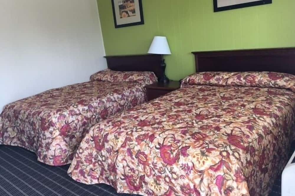 Photo of Others in Hamlet