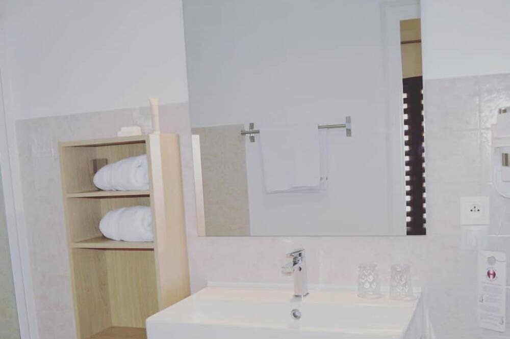 Photo of Bathroom in Carsac-Aillac