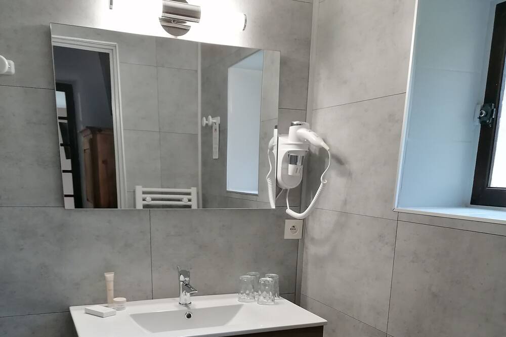 Photo of Bathroom in Carsac-Aillac