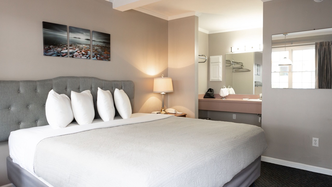 Photo of Bedroom in Lake George