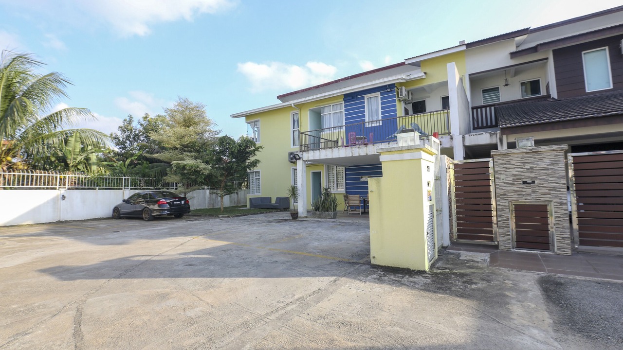 Photo of Outdoor in Kampung Merbau Patah