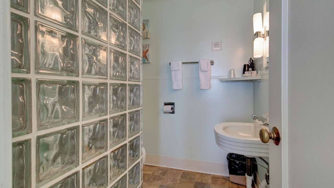 Photo of Bathroom in Lincoln City