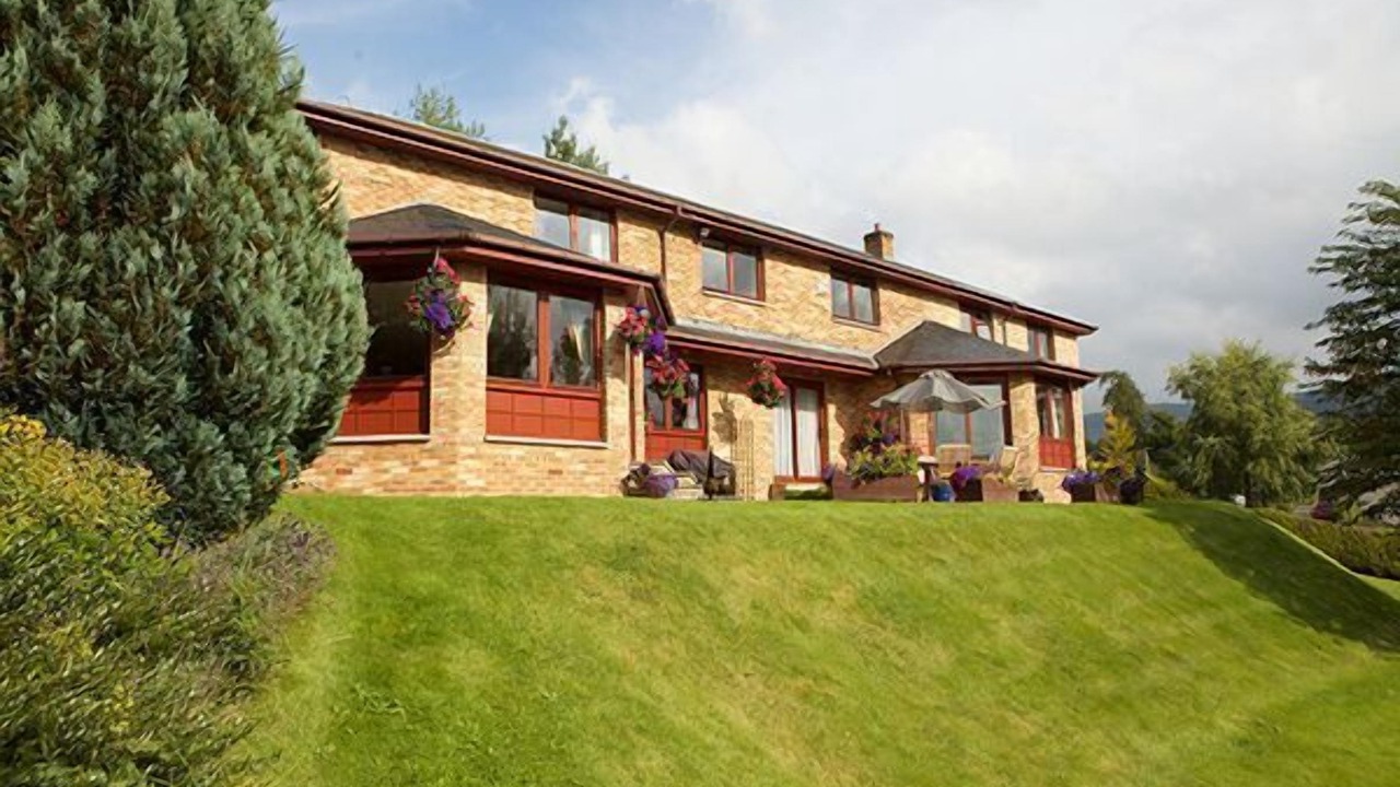 Photo of Buildings in Innerleithen