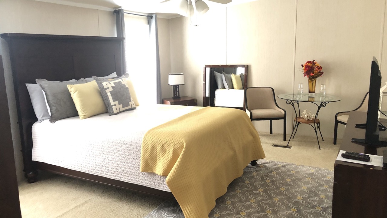 Photo of Bedroom in Caret