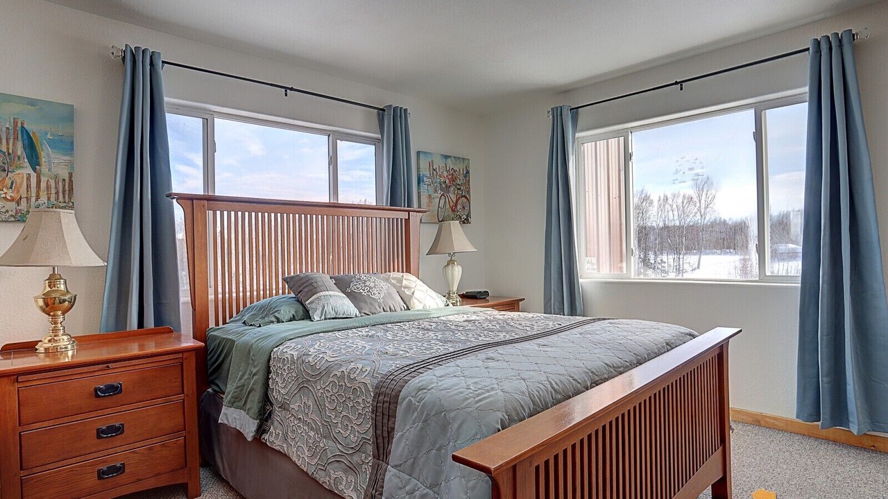 Photo of Bedroom in Talkeetna