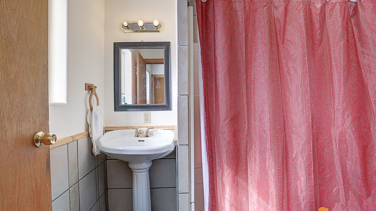 Photo of Bathroom in Talkeetna