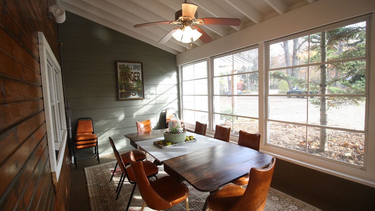 Photo of Livingroom in Union Pier